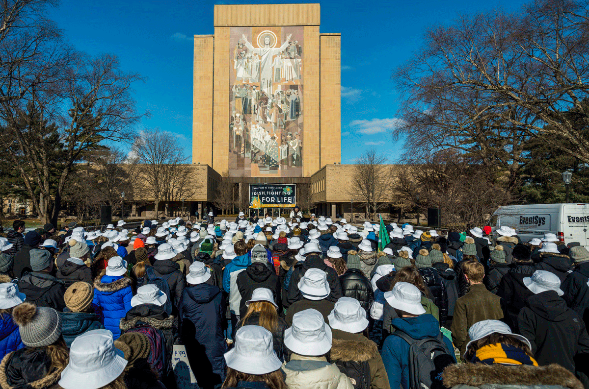 Hesburgh Libraries offers Wall Street Journal to Notre Dame
